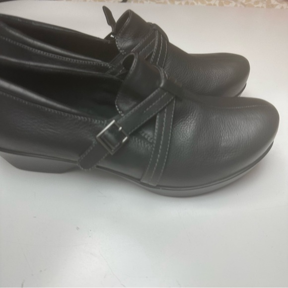 Abeo Black Leather Buckle Mules - Picture 5 of 16